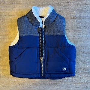 BABY GAP Warm Vest.  0-6 Months